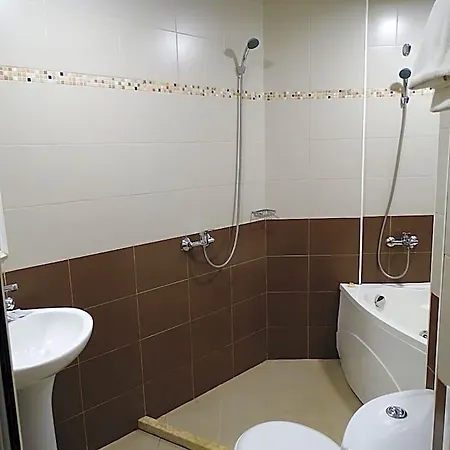 Paralax Готель